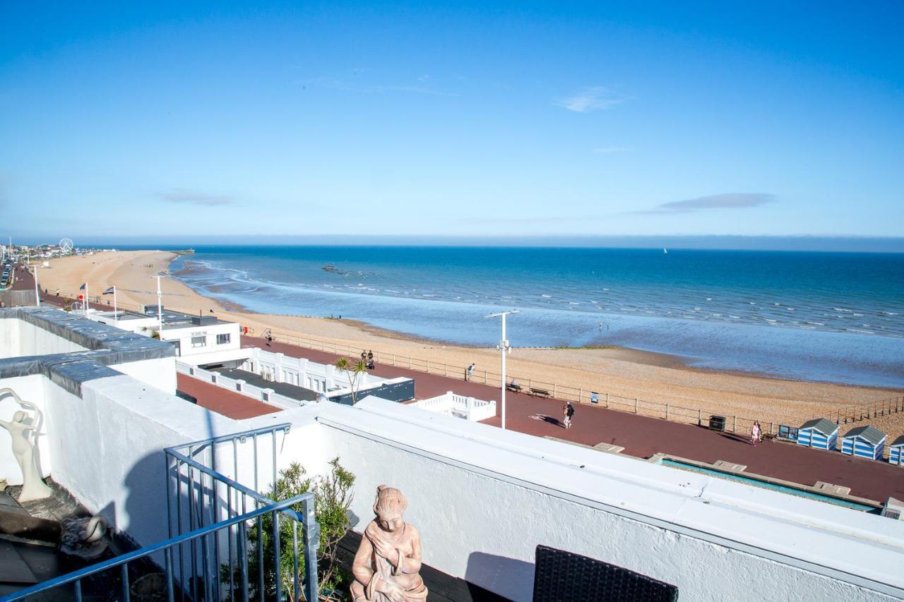 Seagulls Nest Beachfront Apartment With 3 Bedrooms Hastings Bagian luar foto