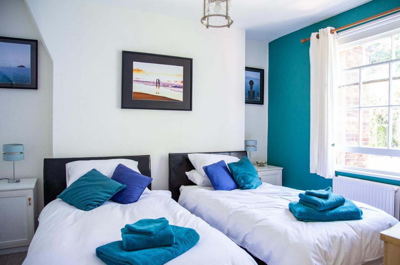 Seagulls Nest Beachfront Apartment With 3 Bedrooms Hastings Bagian luar foto